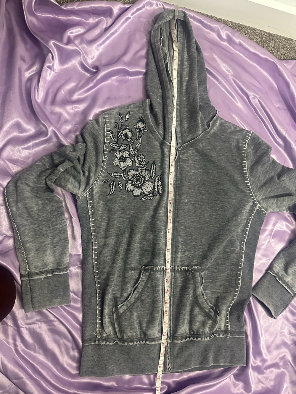 Y2K McBling Embellished Rhinestone Graphic Hoodie size M - Picture 11 of 14
